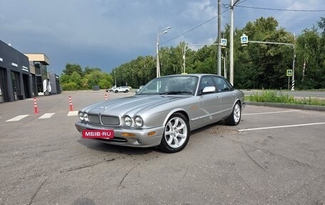 Jaguar XJR III (X350), 1999 год, 1 600 000 рублей, 2 фотография