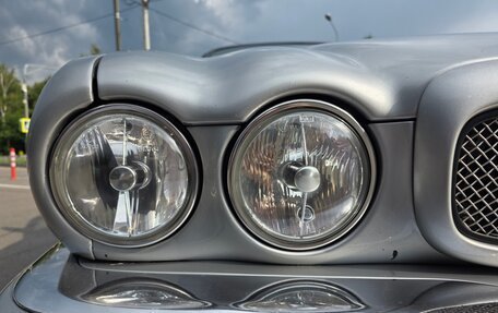 Jaguar XJR III (X350), 1999 год, 1 600 000 рублей, 13 фотография