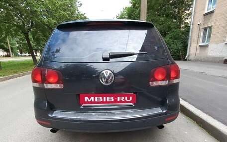 Volkswagen Touareg III, 2008 год, 2 000 000 рублей, 2 фотография
