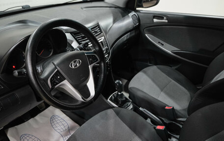 Hyundai Solaris II рестайлинг, 2012 год, 499 000 рублей, 13 фотография