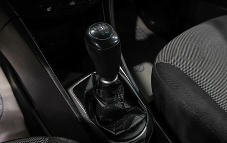 Hyundai Solaris II рестайлинг, 2012 год, 499 000 рублей, 24 фотография