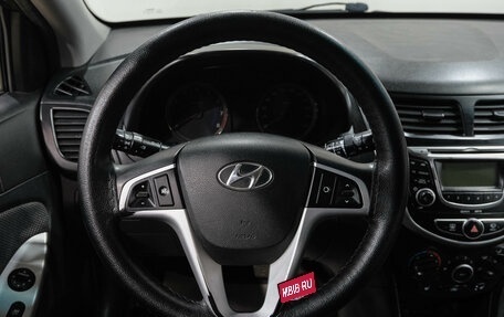 Hyundai Solaris II рестайлинг, 2012 год, 499 000 рублей, 18 фотография