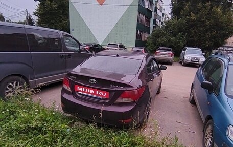 Hyundai Solaris II рестайлинг, 2013 год, 500 000 рублей, 3 фотография