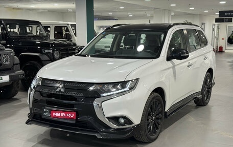 Mitsubishi Outlander III рестайлинг 3, 2022 год, 3 250 000 рублей, 1 фотография