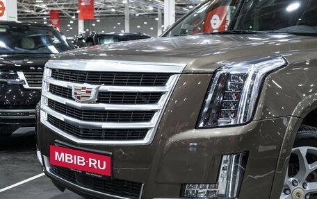 Cadillac Escalade IV, 2015 год, 3 850 000 рублей, 2 фотография