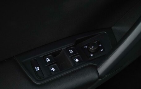 Volkswagen Tiguan II, 2021 год, 2 799 777 рублей, 16 фотография