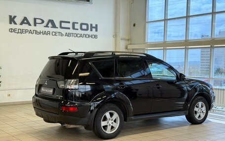 Mitsubishi Outlander III рестайлинг 3, 2010 год, 930 000 рублей, 2 фотография