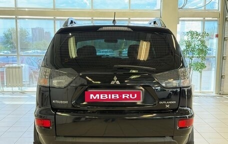 Mitsubishi Outlander III рестайлинг 3, 2010 год, 930 000 рублей, 4 фотография