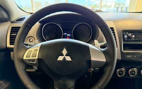 Mitsubishi Outlander III рестайлинг 3, 2010 год, 930 000 рублей, 7 фотография