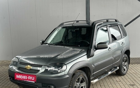 Chevrolet Niva I рестайлинг, 2018 год, 850 000 рублей, 3 фотография