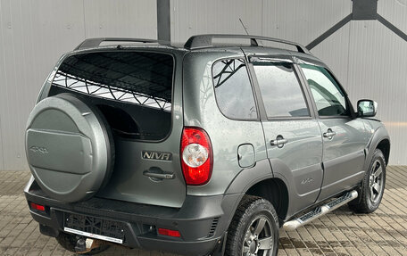 Chevrolet Niva I рестайлинг, 2018 год, 850 000 рублей, 7 фотография