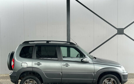 Chevrolet Niva I рестайлинг, 2018 год, 850 000 рублей, 8 фотография