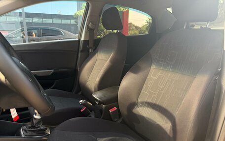 KIA Rio III рестайлинг, 2017 год, 850 000 рублей, 18 фотография