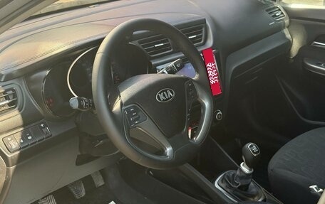 KIA Rio III рестайлинг, 2017 год, 850 000 рублей, 17 фотография