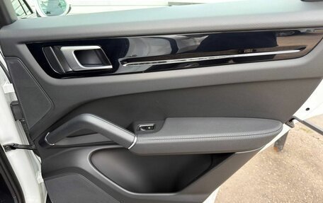 Porsche Cayenne III, 2023 год, 8 599 000 рублей, 23 фотография