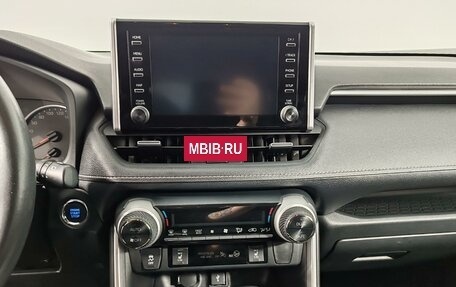 Toyota RAV4, 2021 год, 2 999 000 рублей, 15 фотография