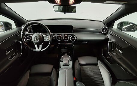 Mercedes-Benz A-Класс, 2020 год, 2 499 000 рублей, 14 фотография