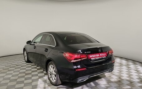 Mercedes-Benz A-Класс, 2020 год, 2 499 000 рублей, 7 фотография