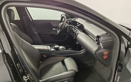 Mercedes-Benz A-Класс, 2020 год, 2 499 000 рублей, 20 фотография