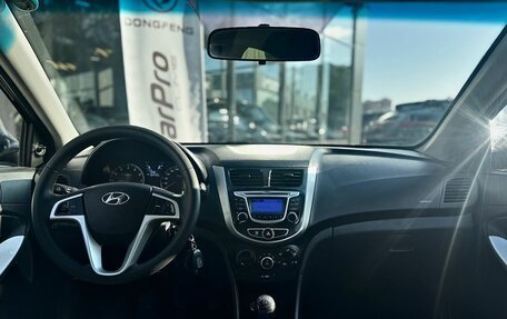 Hyundai Solaris II рестайлинг, 2013 год, 799 000 рублей, 10 фотография