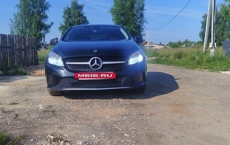 Mercedes-Benz A-Класс, 2017 год, 1 700 000 рублей, 6 фотография