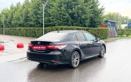 Toyota Camry, 2020 год, 3 100 000 рублей, 5 фотография