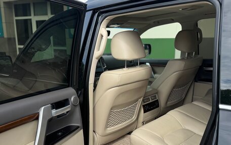 Toyota Land Cruiser 200, 2018 год, 6 749 000 рублей, 20 фотография
