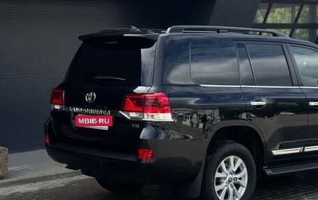 Toyota Land Cruiser 200, 2018 год, 6 749 000 рублей, 15 фотография