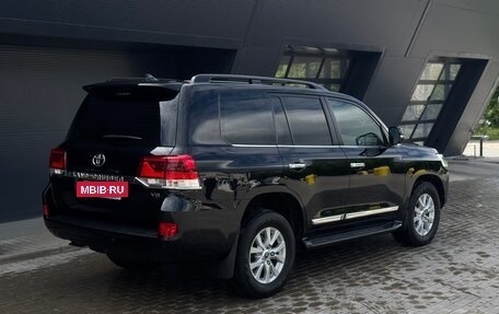 Toyota Land Cruiser 200, 2018 год, 6 749 000 рублей, 14 фотография