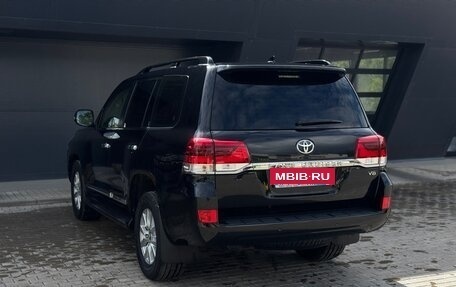 Toyota Land Cruiser 200, 2018 год, 6 749 000 рублей, 18 фотография
