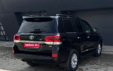 Toyota Land Cruiser 200, 2018 год, 6 749 000 рублей, 16 фотография