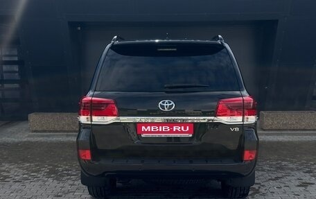 Toyota Land Cruiser 200, 2018 год, 6 749 000 рублей, 17 фотография