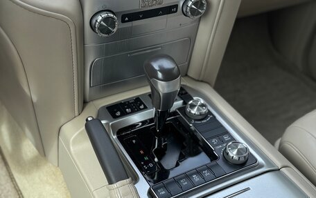 Toyota Land Cruiser 200, 2018 год, 6 749 000 рублей, 24 фотография