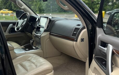 Toyota Land Cruiser 200, 2018 год, 6 749 000 рублей, 37 фотография