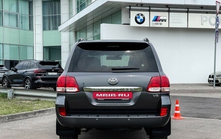 Toyota Land Cruiser 200, 2010 год, 2 999 000 рублей, 7 фотография