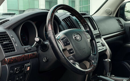 Toyota Land Cruiser 200, 2010 год, 2 999 000 рублей, 14 фотография