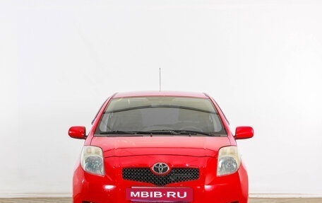 Toyota Yaris III рестайлинг, 2006 год, 499 000 рублей, 2 фотография