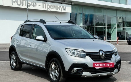 Renault Sandero II рестайлинг, 2018 год, 1 297 000 рублей, 4 фотография