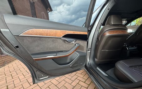 Audi A8, 2019 год, 5 500 000 рублей, 15 фотография