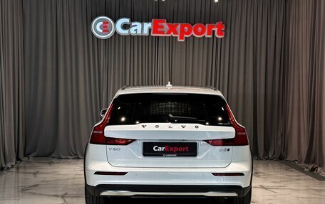 Volvo V60 Cross Country II, 2024 год, 5 600 000 рублей, 5 фотография