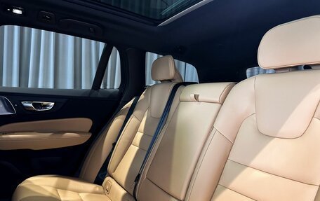 Volvo V60 Cross Country II, 2024 год, 5 600 000 рублей, 26 фотография