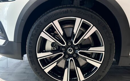 Volvo V60 Cross Country II, 2024 год, 5 600 000 рублей, 32 фотография