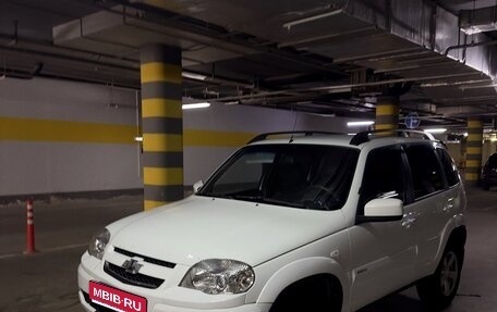 Chevrolet Niva I рестайлинг, 2013 год, 420 000 рублей, 1 фотография