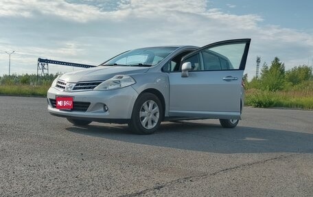 Nissan Tiida, 2012 год, 750 000 рублей, 1 фотография