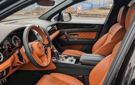 Bentley Bentayga I, 2016 год, 9 999 000 рублей, 3 фотография