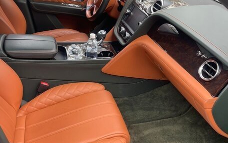 Bentley Bentayga I, 2016 год, 9 999 000 рублей, 12 фотография