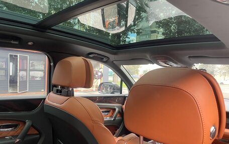 Bentley Bentayga I, 2016 год, 9 999 000 рублей, 6 фотография