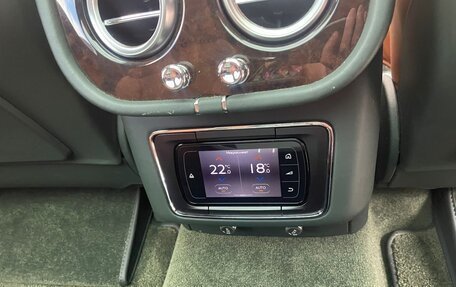 Bentley Bentayga I, 2016 год, 9 999 000 рублей, 9 фотография