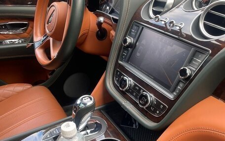 Bentley Bentayga I, 2016 год, 9 999 000 рублей, 7 фотография