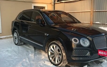 Bentley Bentayga I, 2016 год, 9 999 000 рублей, 16 фотография